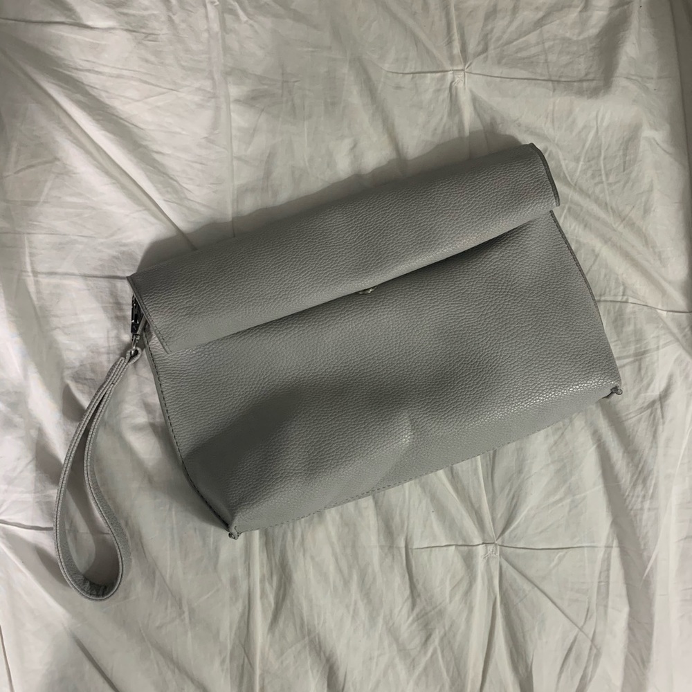 Grey clutch / crossbody